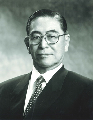 7代社長　長谷川 剛<br />
（昭和54年1月～平成5年1月）